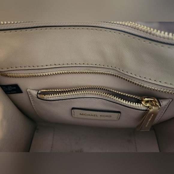 Michael Kors Mercer Studio Handbag - Picture 6 of 6